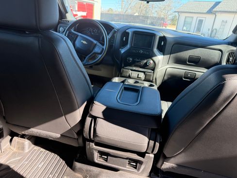 Used 2021 Chevrolet Silverado 1500 W/T w/ WT Value Package image 9