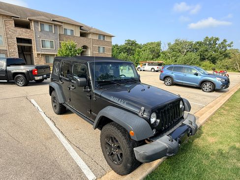 Used 2016 Jeep Wrangler Unlimited Sport AWD/4WD image 6