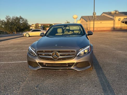 Used 2015 Mercedes-Benz C 300 Sedan image 4