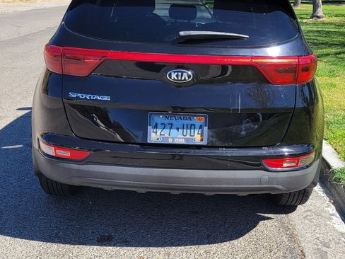 Used 2017 Kia Sportage LX w/ LX Popular Package image 5