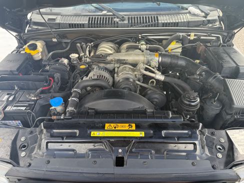 Used 2001 Land Rover Range Rover HSE image 12