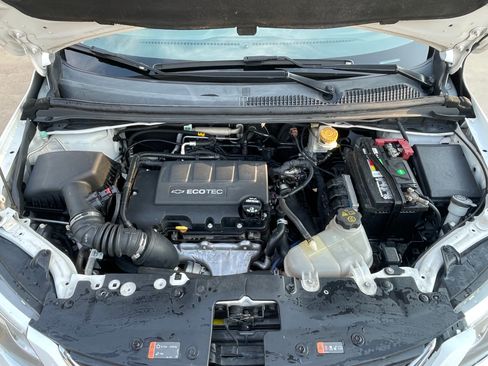 Used 2017 Chevrolet Sonic Premier image 18