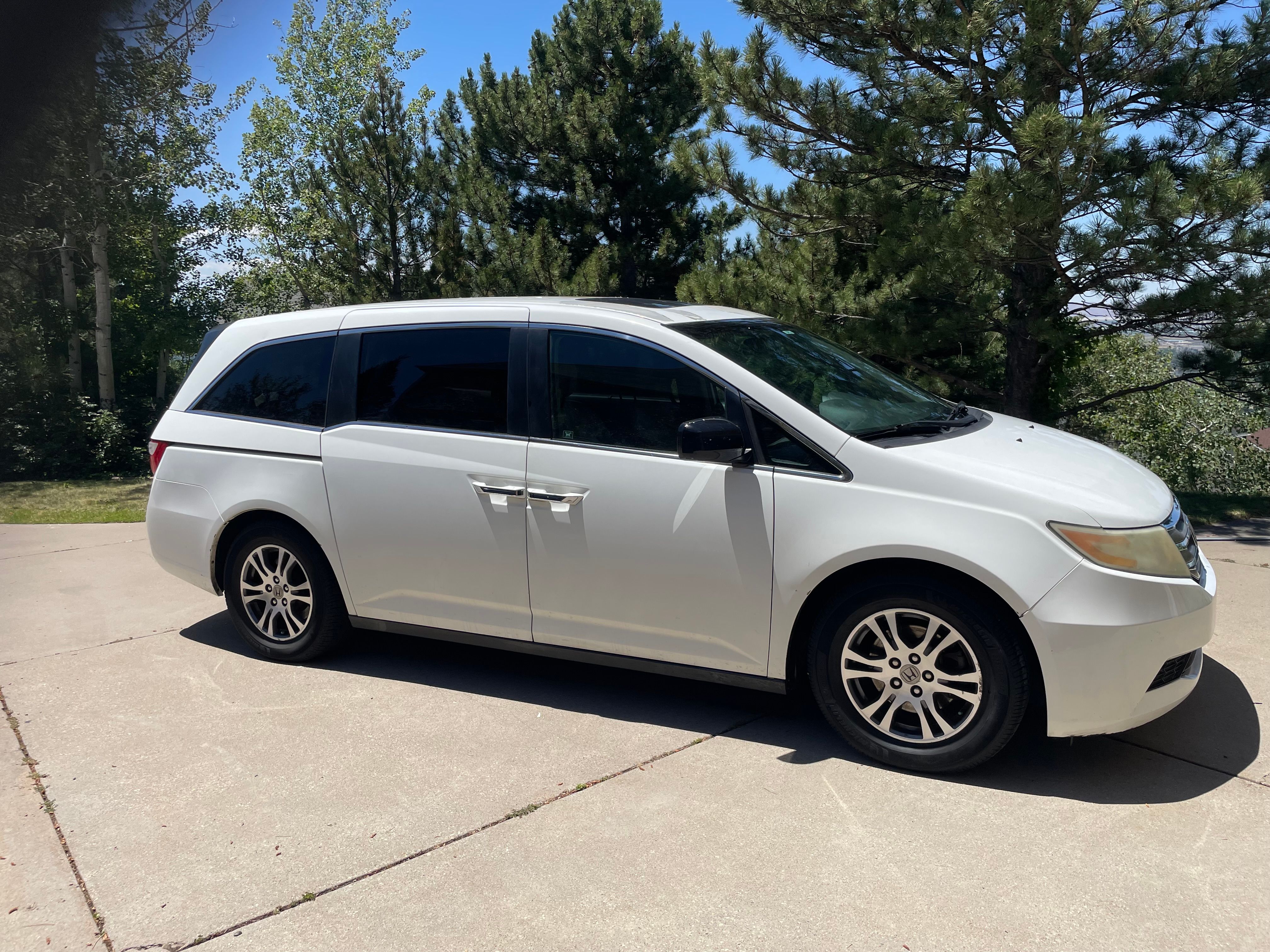 Used 2011 Honda Odyssey EX-L image 8