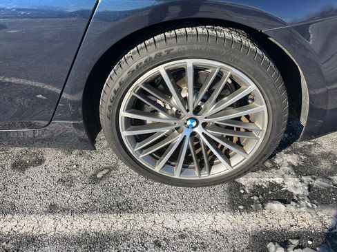 Used 2017 BMW 530i xDrive image 13