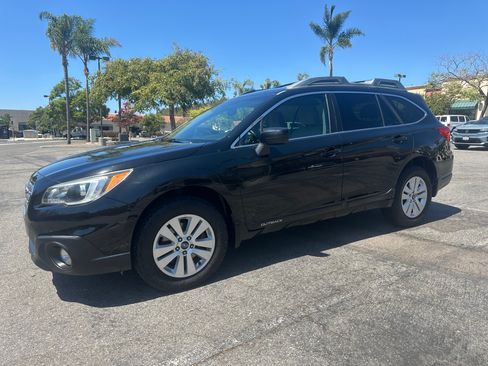 Used 2015 Subaru Outback 2.5i Premium w/ Popular Package #2 AWD/4WD image 14