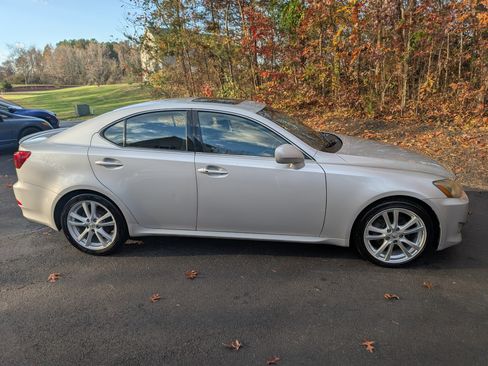 Used 2006 Lexus IS 250 image 12