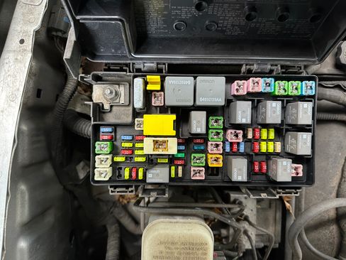 Used 2011 Dodge Nitro SXT image 17