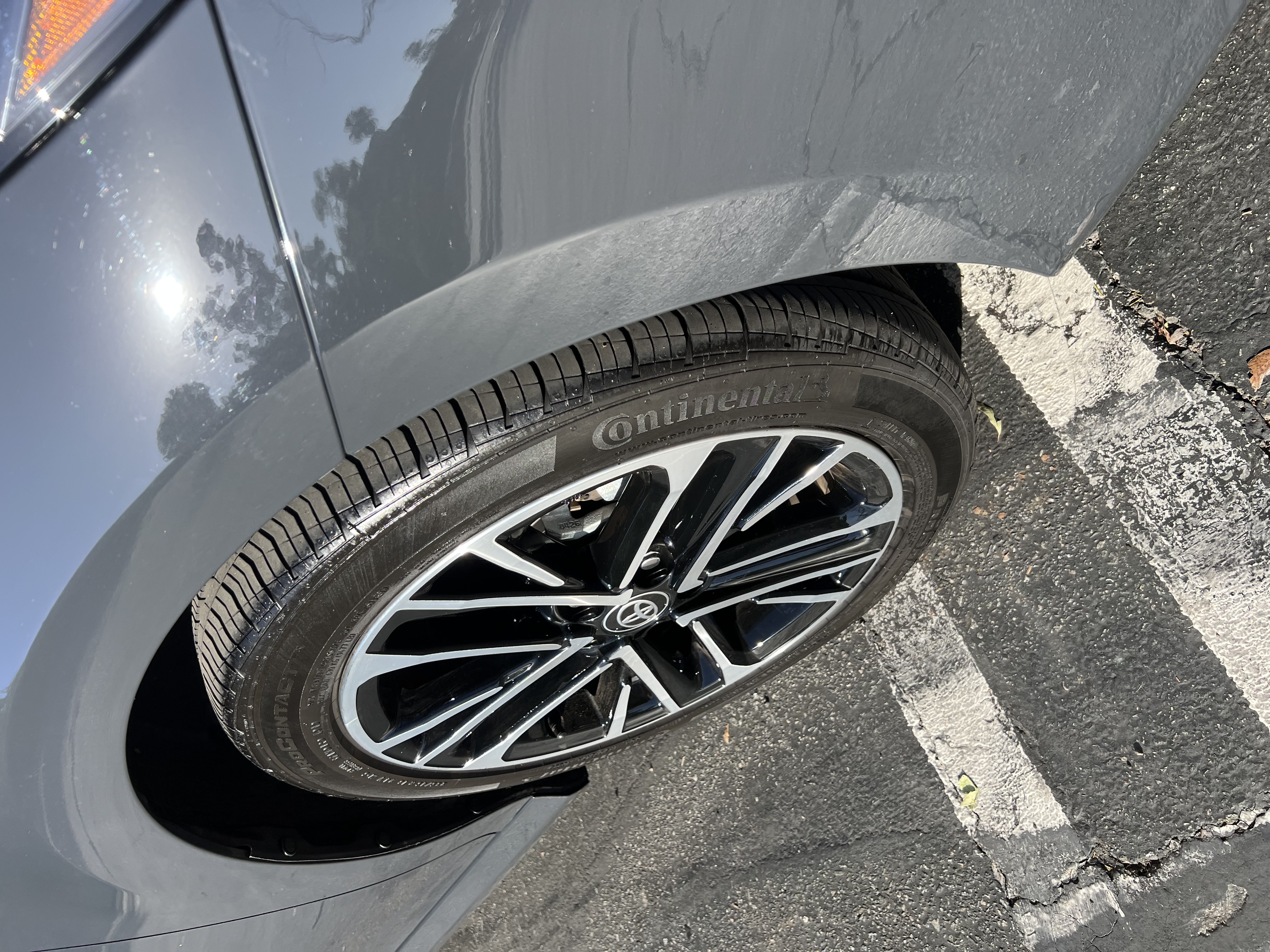 Used 2026 Toyota Camry XLE FWD image 5