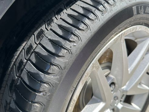 Used 2012 Ford Fusion SEL image 10