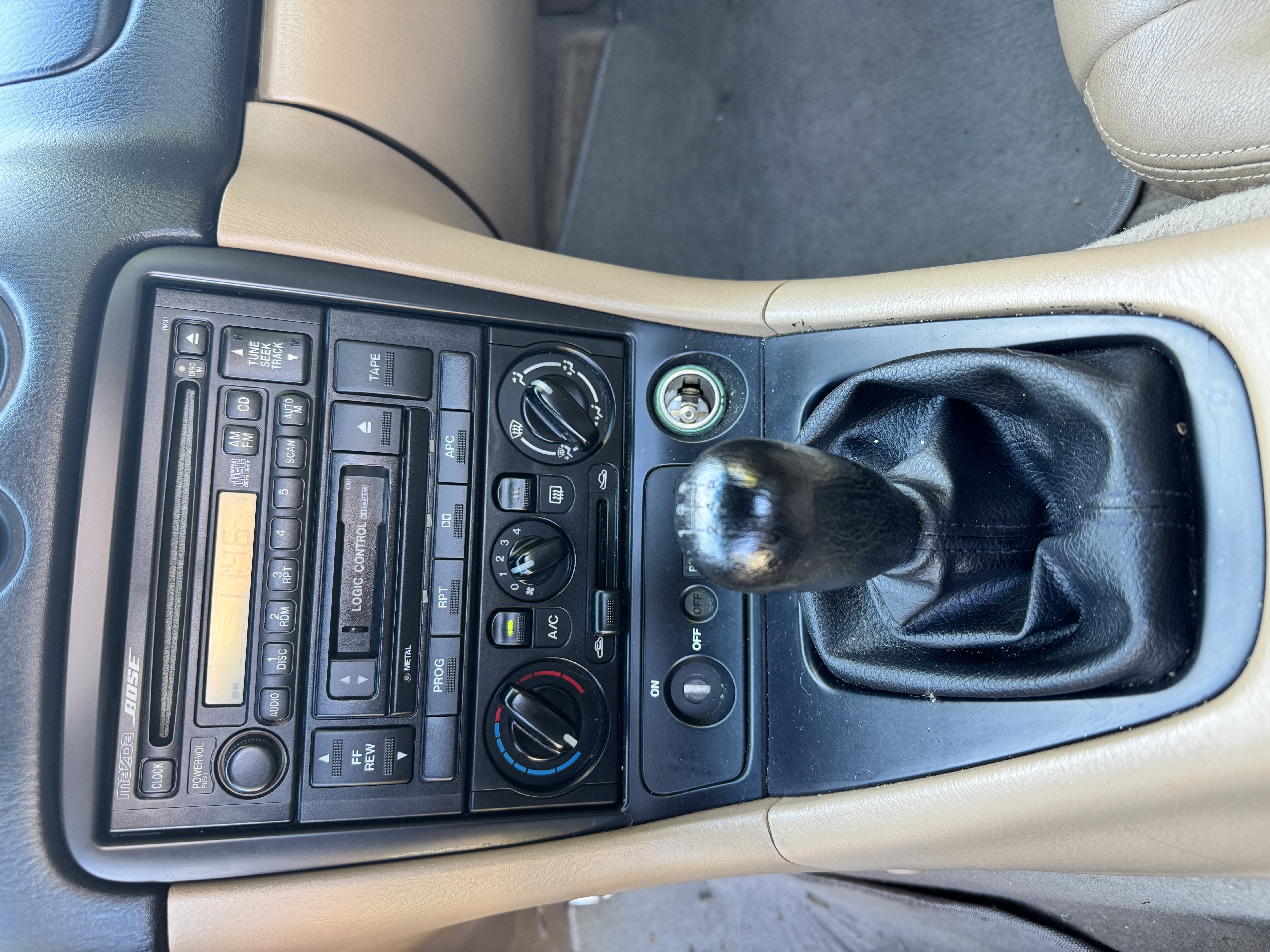 Used 2000 MAZDA MX-5 Miata RWD image 13