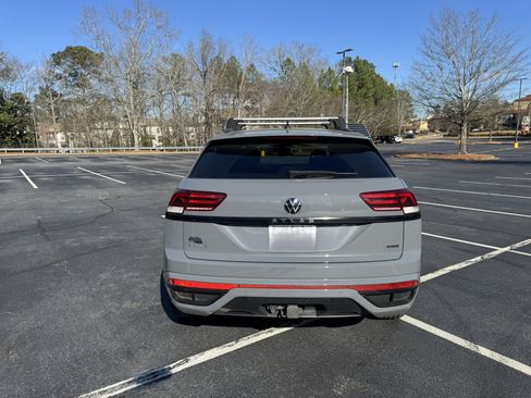 Used 2023 Volkswagen Atlas Cross Sport SEL R-Line image 10