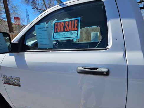 Used 2015 RAM 2500 Tradesman w/ Snow Chief Group image 5