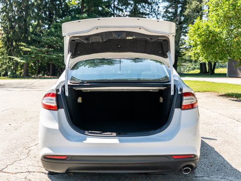 Used 2016 Ford Fusion S image 5