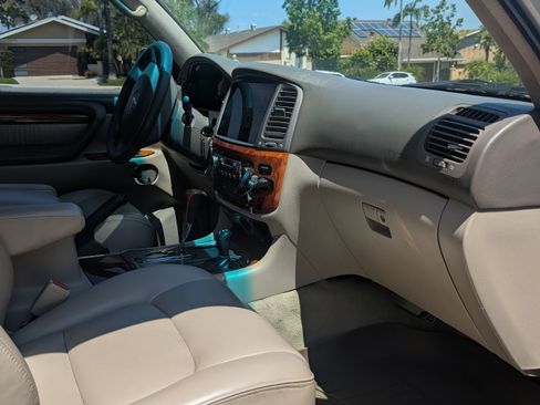 Used 2003 Lexus LX 470 4WD image 9