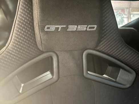 Used 2018 Ford Mustang Shelby GT350 w/ Electronics Package RWD image 11