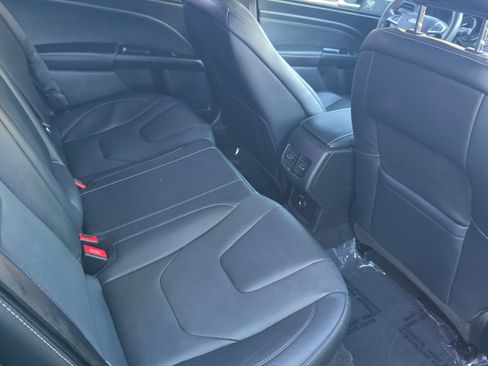 Used 2019 Ford Fusion Energi Titanium FWD image 21