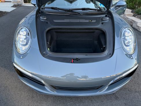 Used 2017 Porsche 911 Carrera S image 10