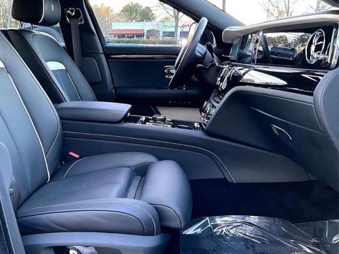 Used 2022 Rolls-Royce Ghost w/ Ghost Package AWD/4WD image 9