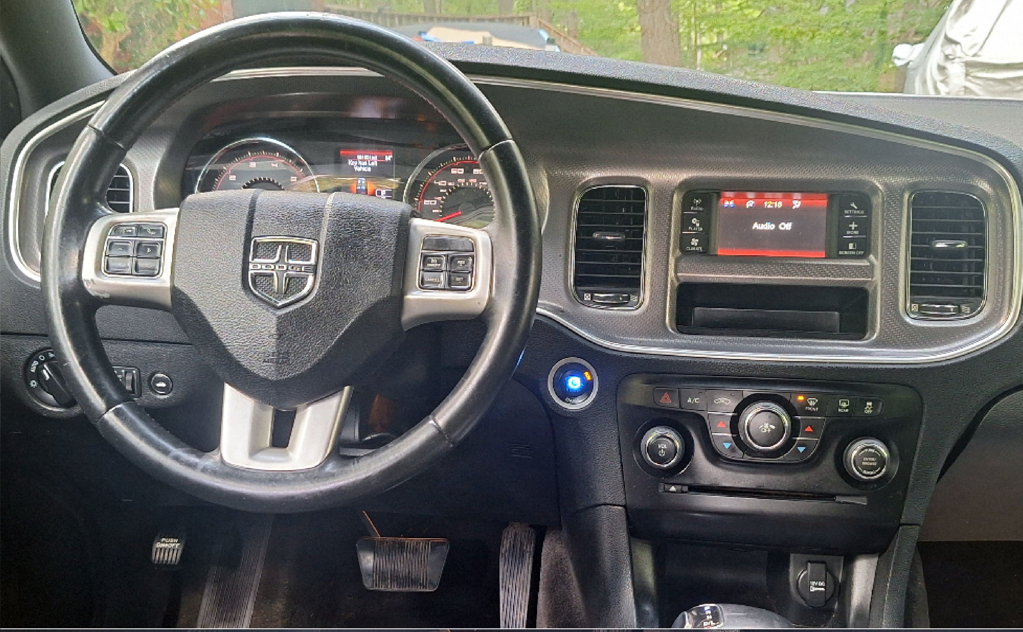 Used 2013 Dodge Charger SE w/ Connectivity Group RWD image 10