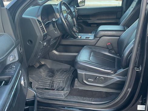 Used 2019 Ford Expedition Max Limited RWD image 11