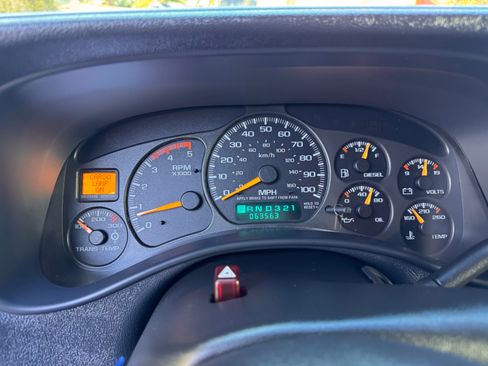 Used 2002 GMC Sierra 2500 SLE w/ SLT Marketing Option Pkg image 10