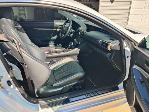 Used 2017 Lexus RC F w/ Performance Package image 10