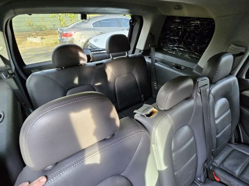 Used 2003 Ford Explorer XLT image 11