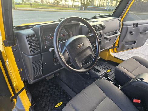 Used 2006 Jeep Wrangler X w/ Tire & Wheel Group (Ecco) image 13
