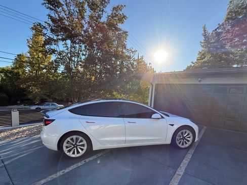 Used 2022 Tesla Model 3 Long Range image 9