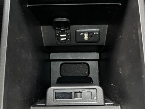 Used 2013 MAZDA MAZDA3 i Grand Touring FWD image 21