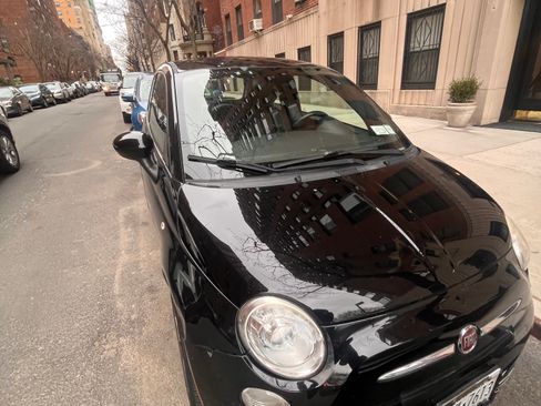 Used 2015 FIAT 500 Sport w/ Comfort/Convenience Group image 6