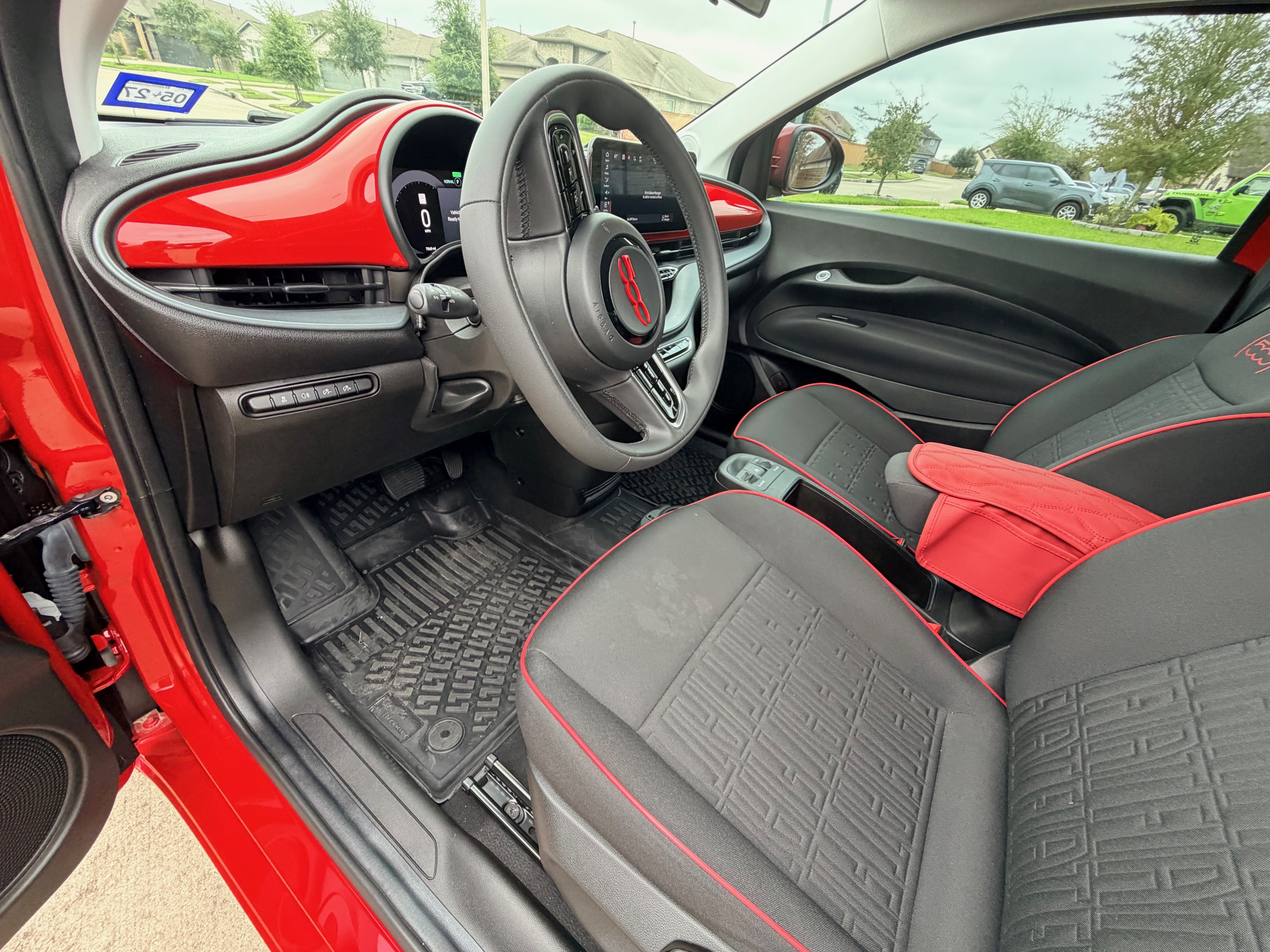 Used 2024 FIAT 500 e (RED) FWD image 14