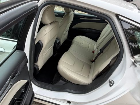 Used 2016 Ford Fusion Energi Titanium FWD image 20