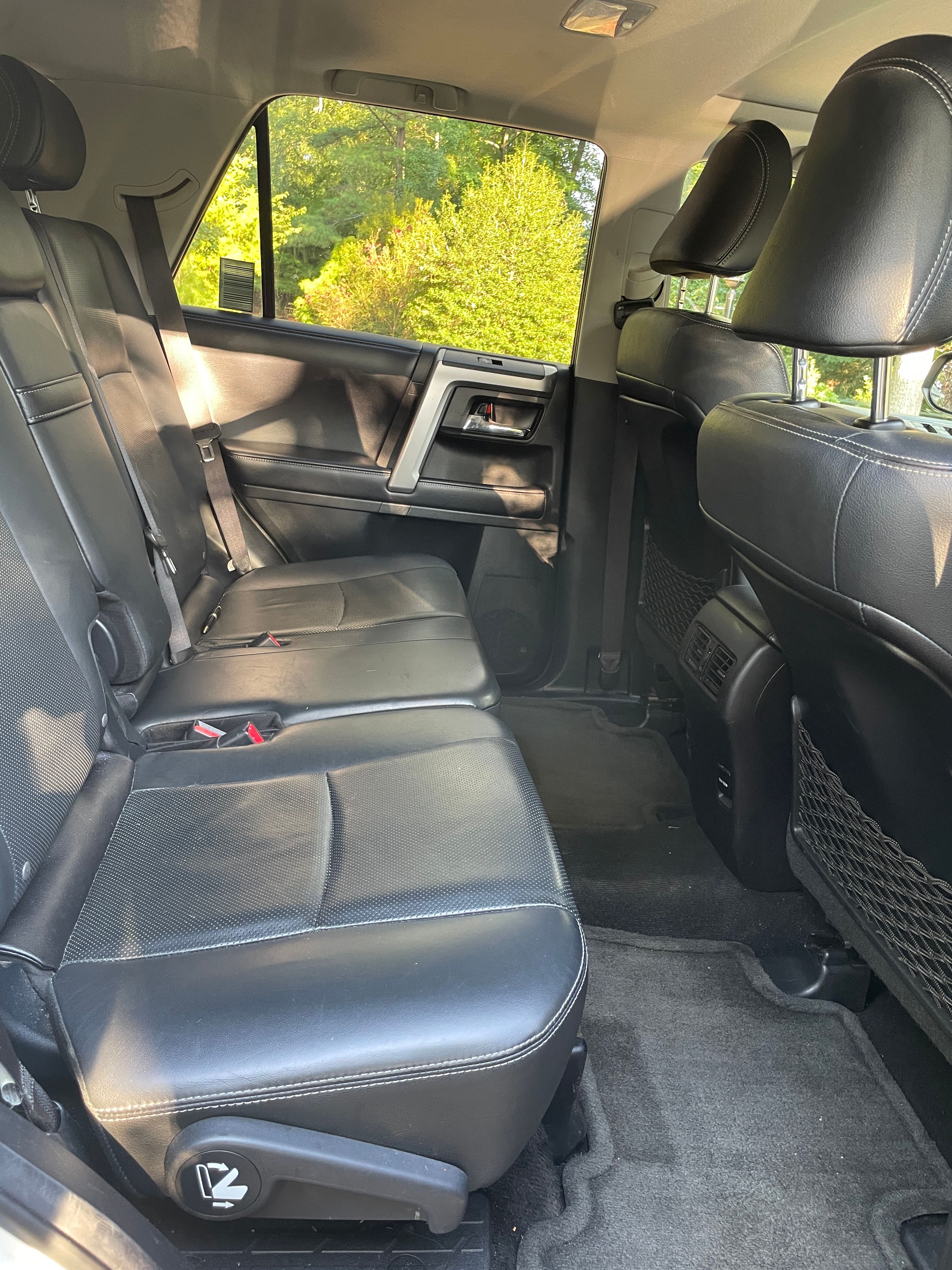 Used 2016 Toyota 4Runner Limited AWD/4WD image 19