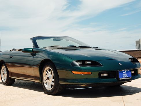Used 1995 Chevrolet Camaro LT RWD image 5
