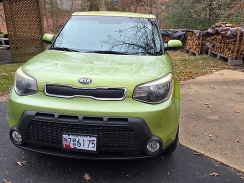 Used 2015 Kia Soul EV image 2