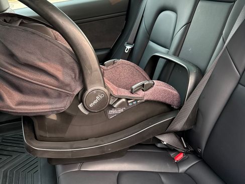 Used 2023 Tesla Model 3 Standard Range RWD image 13