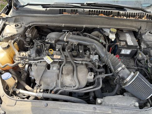 Used 2019 Ford Fusion Titanium image 8