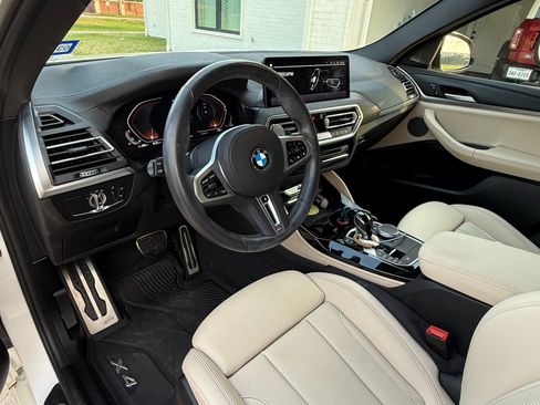 Used 2023 BMW X4 M40i w/ Premium Package image 9