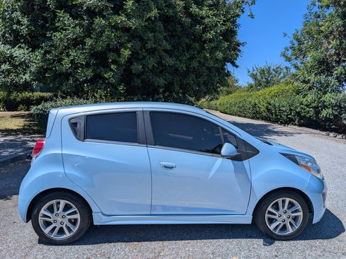 Used 2014 Chevrolet Spark LT image 6