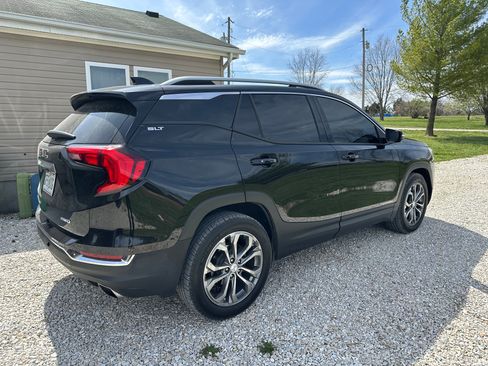 Used 2018 GMC Terrain SLT image 4