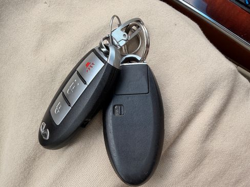 Used 2009 INFINITI FX50 AWD w/ Sport Pkg image 14