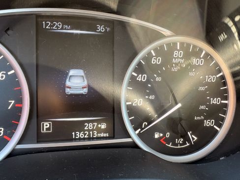 Used 2017 Nissan Sentra SV image 9