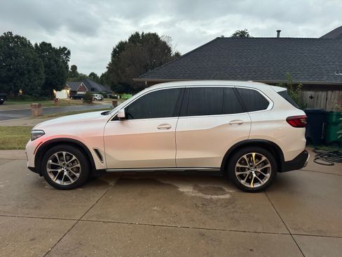 Used 2022 BMW X5 xDrive40i w/ Premium Package image 8