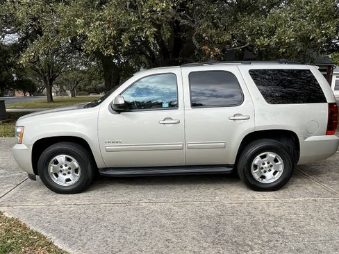Used 2014 Chevrolet Tahoe LT image 1