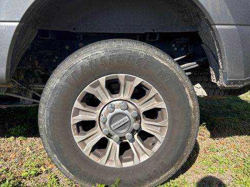 Used 2022 Ford F250 XL w/ STX Appearance Package image 4