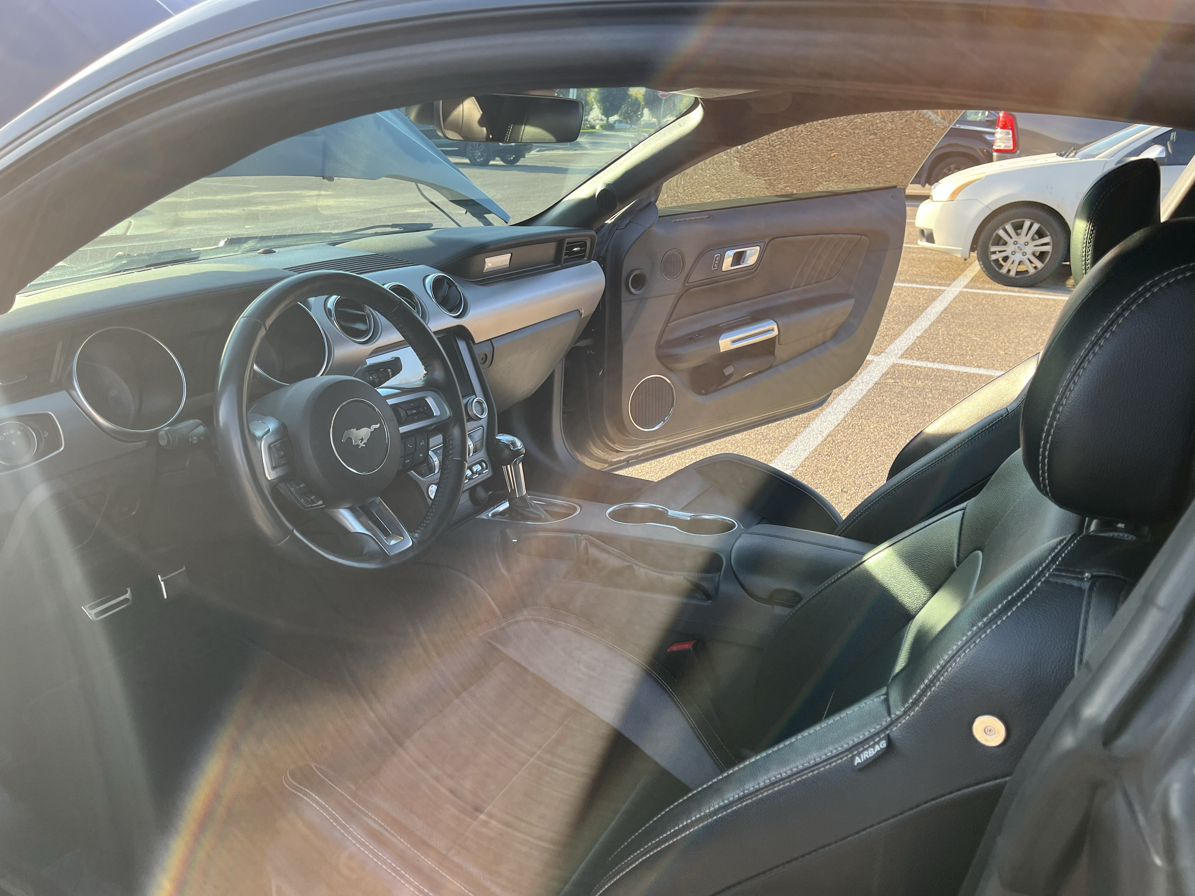 Used 2022 Ford Mustang Premium w/ Black Accent Package RWD image 15