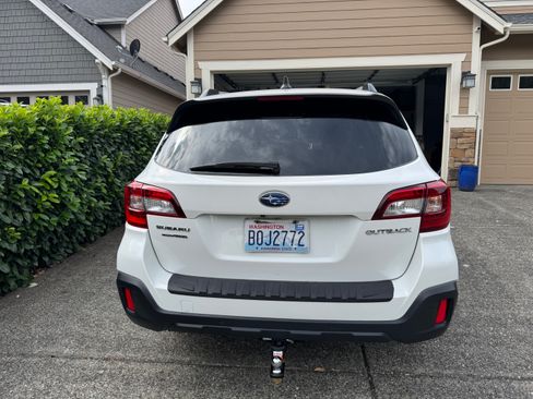 Used 2018 Subaru Outback 2.5i Touring w/ Protection Package #1 AWD/4WD image 4
