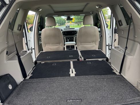 Used 2018 Volkswagen Atlas SEL w/ R-Line Package image 20