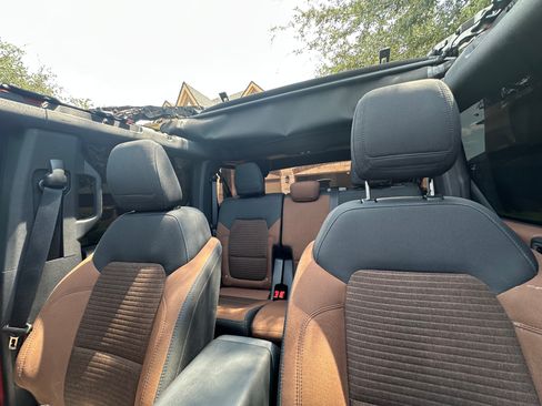 Used 2023 Ford Bronco Outer Banks image 16